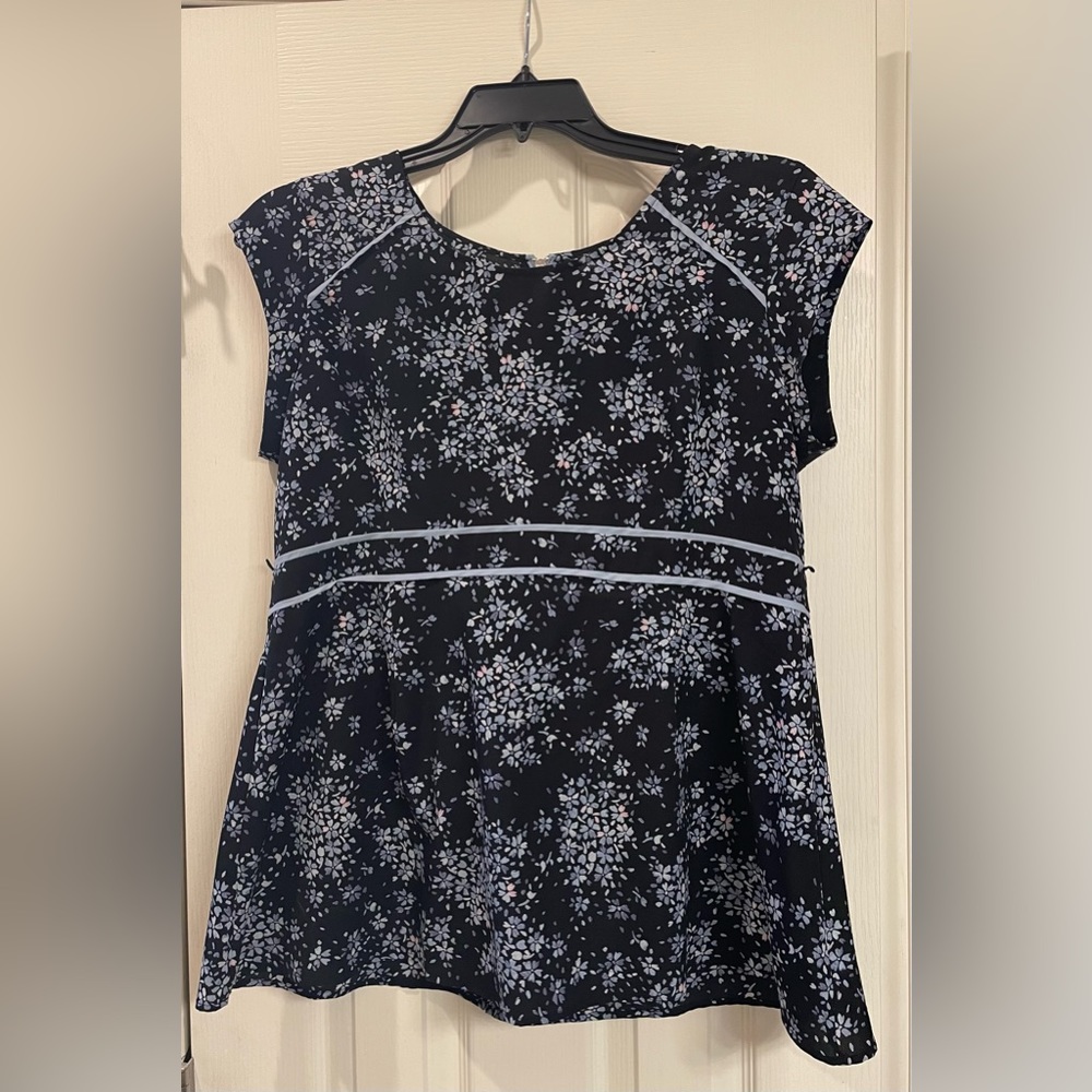 Motherhood Maternity Babydoll Maternity Top- Large, Black Floral